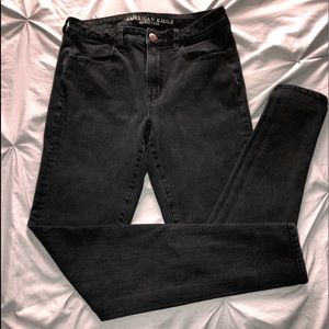 AMERICAN EAGLE JEANS!!